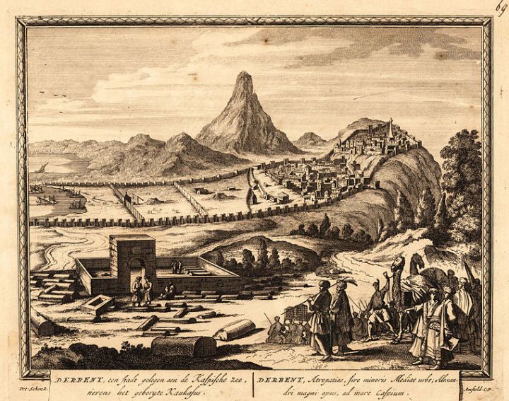 Illustration of Derbent by Petreus Schenk, ca. 1700 (wikimedia)